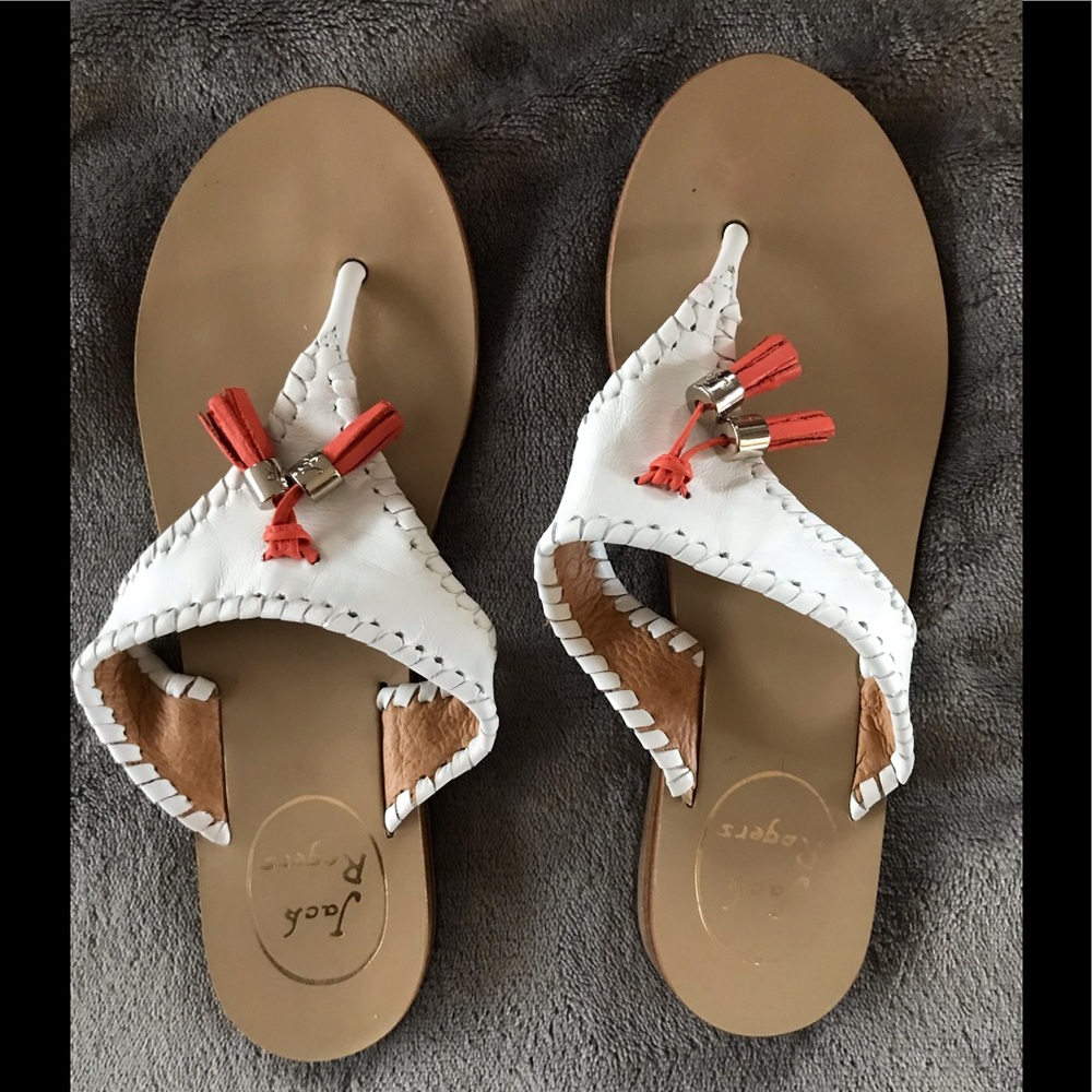 Women’s flat sandals
